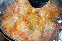 макароны с помидорами и сыром в сковороде, как приготовить фото