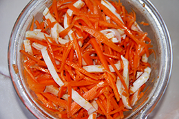 морковь по-корейски с кальмаром, как приготовить фото