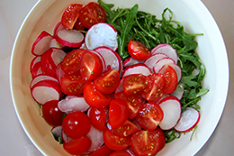 рецепт салата с руколой и редисом