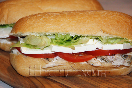 Сэндвич с куриной грудкой. Рецепт с фото.