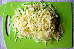 Салат с зелёной редькой и морковью, как приготовить фото