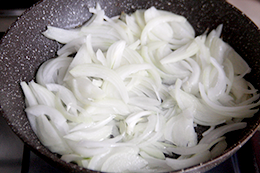 как приготовить вкусную куриную печень, шаг 2, как приготовить фото