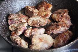 как приготовить печень в муке, шаг 3