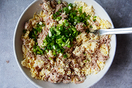 прекрасная закуска из яиц и тунца, шаг 3