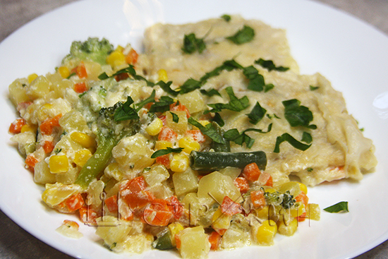 Как приготовить рыбу и овощи на сковороде